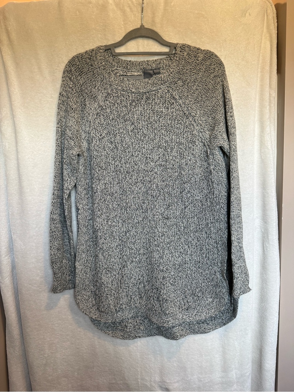 Quinn Cozy Knit Long Sleeve Sweater Beige With High Side Slits